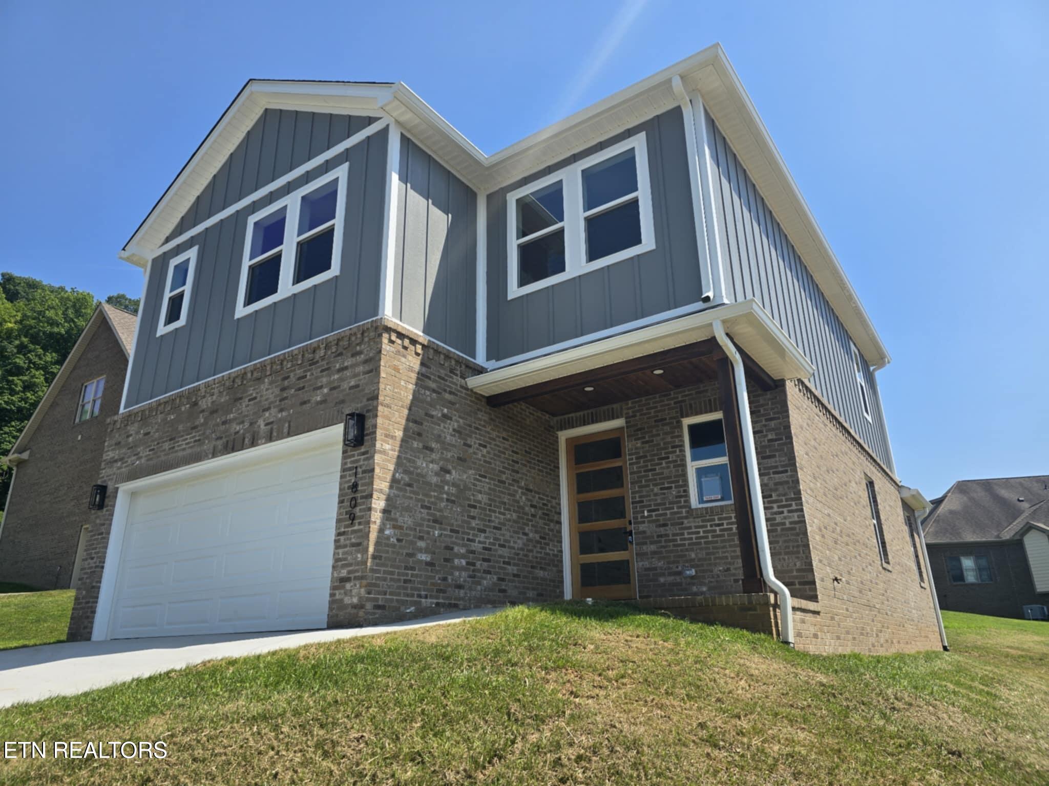 1809 Topsail Court