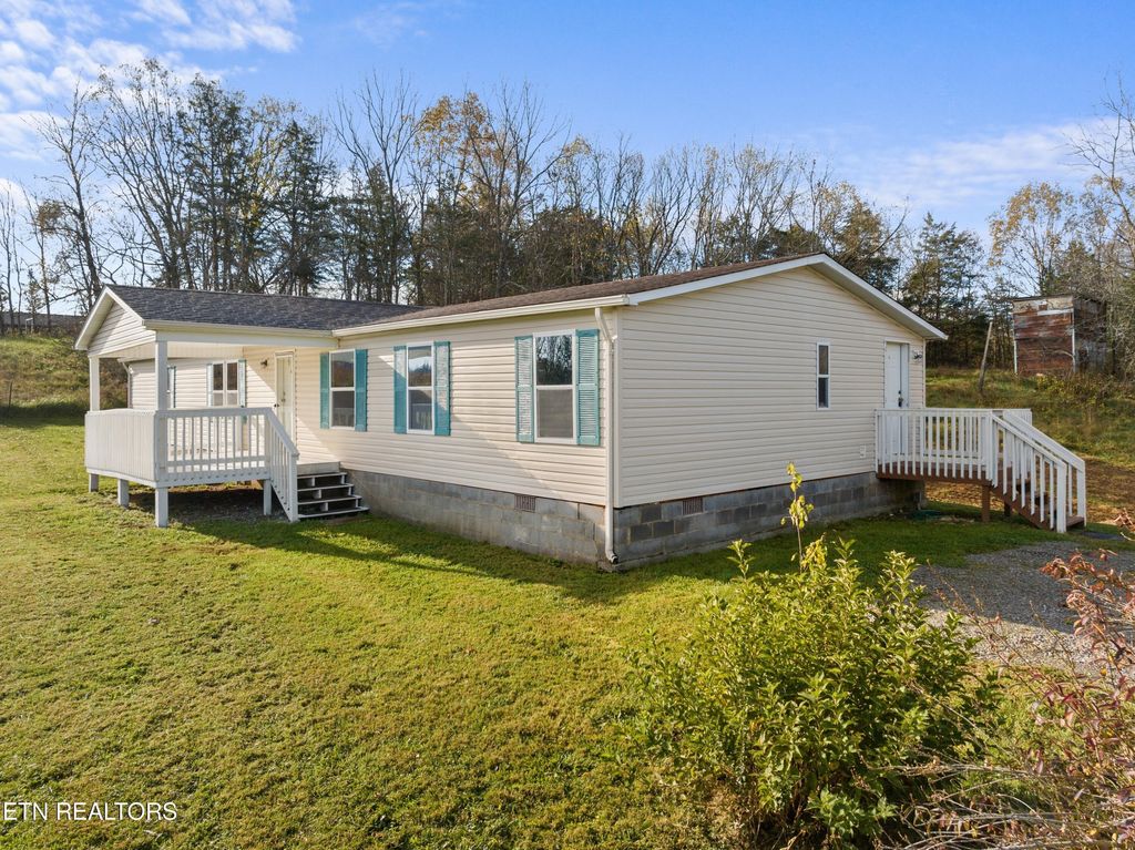 Photo of 1160 Leabow Hollow Rd, Tazewell, TN 37879 (MLS # 1282648)