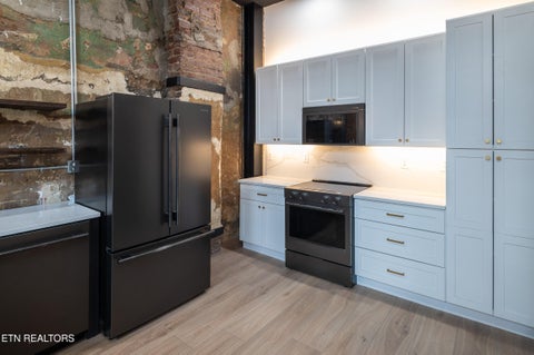 Tiny photo for 308 Wall Ave #9, Knoxville, TN 37902 (MLS # 1354591)