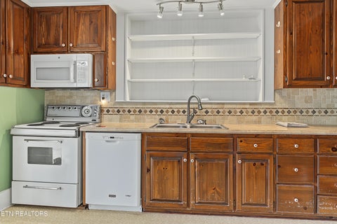 Tiny photo for 2330 Sevierville Rd, Maryville, TN 37804 (MLS # 1355840)