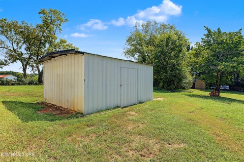 Tiny photo for 2330 Sevierville Rd, Maryville, TN 37804 (MLS # 1355840)