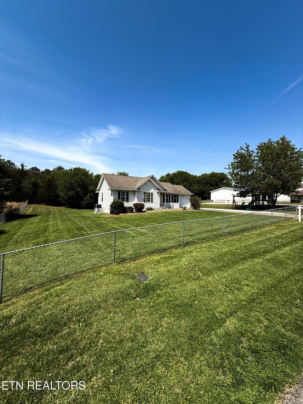 Photo of 106 Squaw Lane, Madisonville, TN 37354 (MLS # 1292923)