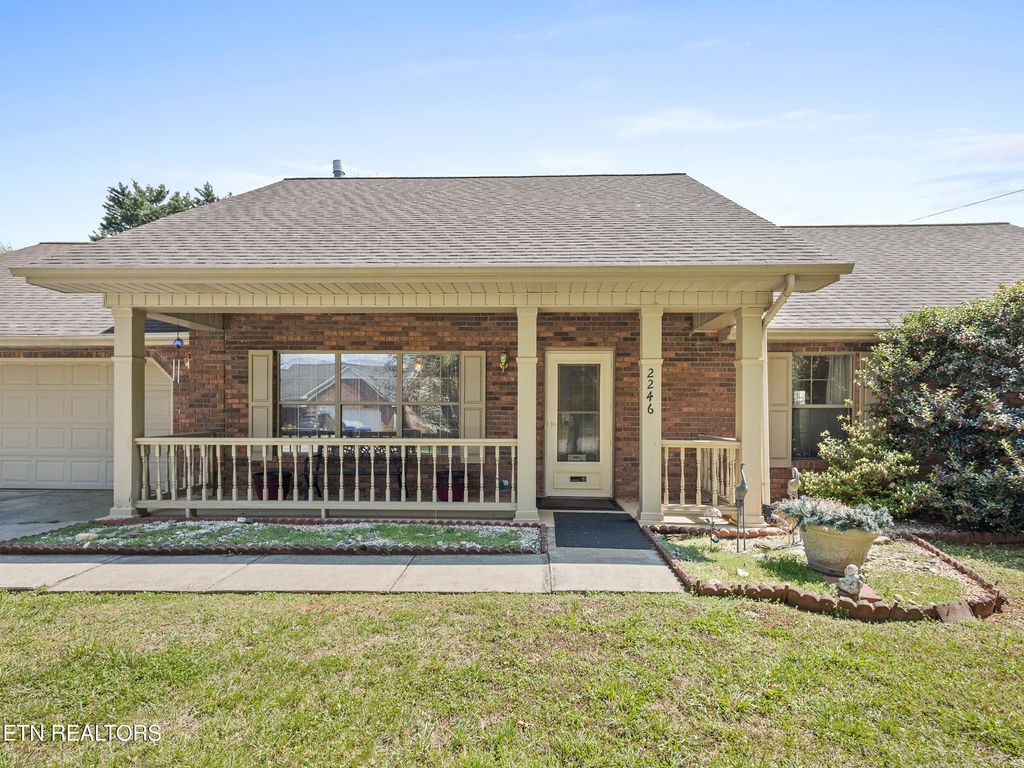 Photo of 2246 Portland Drive, Maryville, TN 37803 (MLS # 1334883)