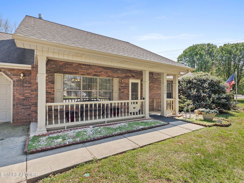 Photo of 2246 Portland Drive, Maryville, TN 37803 (MLS # 1334883)