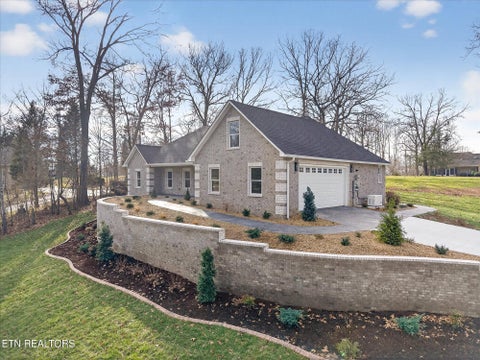 Tiny photo for 941 E Deer Creek Drive, Crossville, TN 38571 (MLS # 1359804)