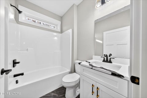 Tiny photo for 941 E Deer Creek Drive, Crossville, TN 38571 (MLS # 1359804)