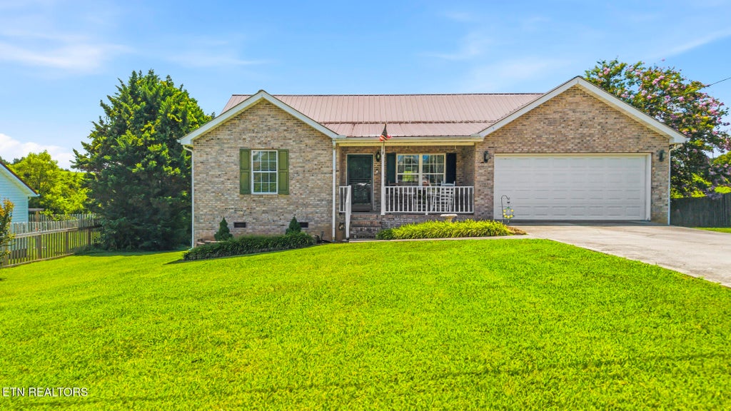 Photo of 192 Acorn Drive, Corryton, TN 37721 (MLS # 1349911)