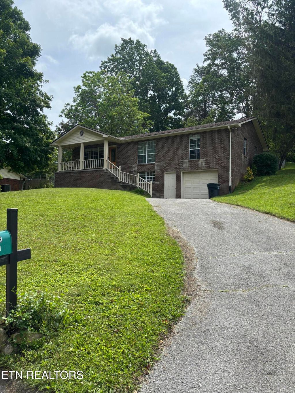 Photo of 133 Norris Drive, Tazewell, TN 37879 (MLS # 1304152)
