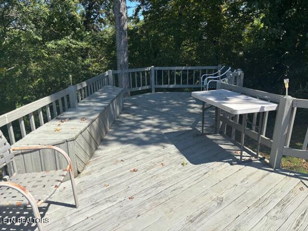 Photo of 32 Rhodendron Circle, Crossville, TN 38555 (MLS # 1315459)