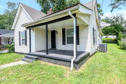 Tiny photo for 1215 Delaware Ave, Knoxville, TN 37921 (MLS # 1349891)