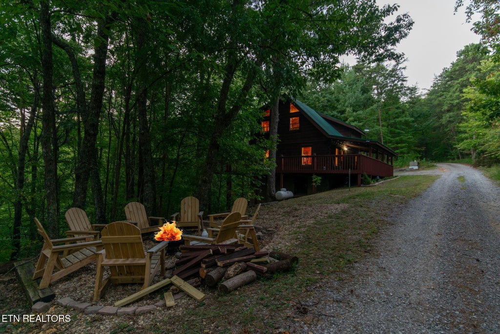 Photo of 4224 Chamberlain Lane, Sevierville, TN 37862 (MLS # 1356332)