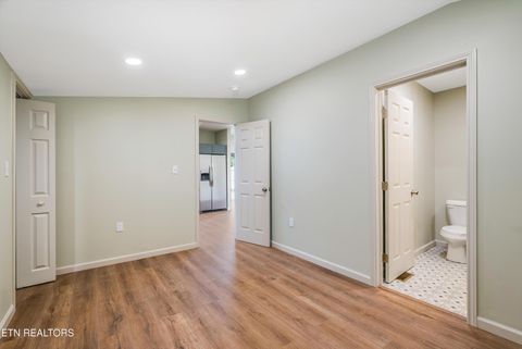 Tiny photo for 427 Oglewood Ave, Knoxville, TN 37917 (MLS # 1346418)