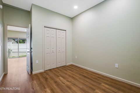Tiny photo for 427 Oglewood Ave, Knoxville, TN 37917 (MLS # 1346418)