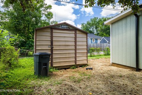 Tiny photo for 427 Oglewood Ave, Knoxville, TN 37917 (MLS # 1346418)