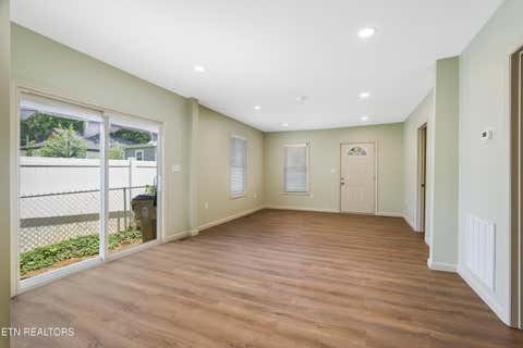 Tiny photo for 427 Oglewood Ave, Knoxville, TN 37917 (MLS # 1346418)