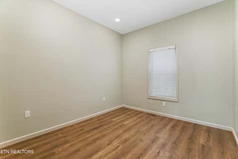Tiny photo for 427 Oglewood Ave, Knoxville, TN 37917 (MLS # 1346418)