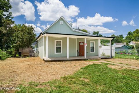Photo of 427 Oglewood Ave, Knoxville, TN 37917 (MLS # 1346418)