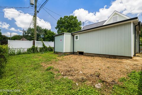 Tiny photo for 427 Oglewood Ave, Knoxville, TN 37917 (MLS # 1346418)