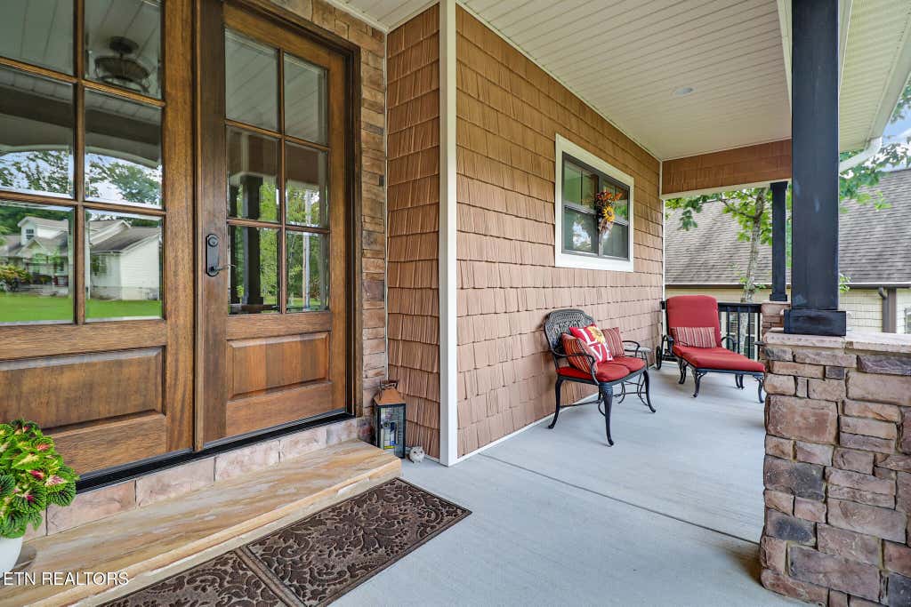Photo of 114 Abbey Place, Crossville, TN 38558 (MLS # 1352600)