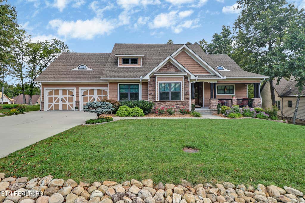 Photo of 114 Abbey Place, Crossville, TN 38558 (MLS # 1352600)