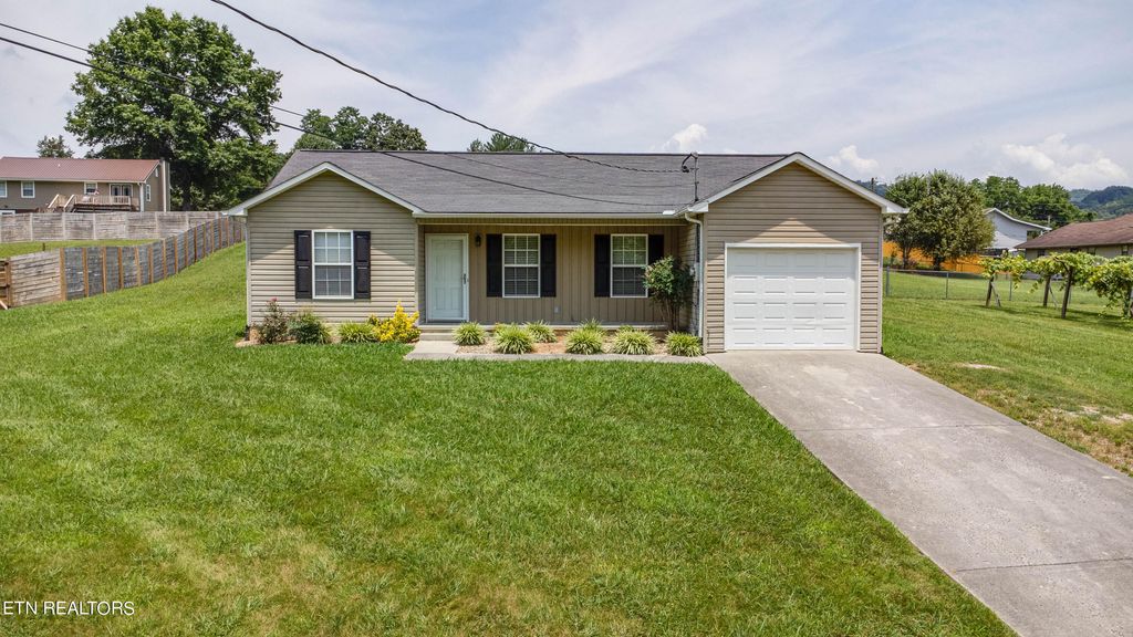 Photo of 130 W Melissa Dawn Lane, Maynardville, TN 37807 (MLS # 1267193)