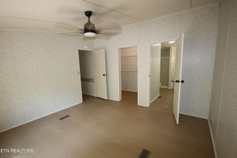 Tiny photo for 526 Anderson Rd, Sweetwater, TN 37874 (MLS # 1338130)