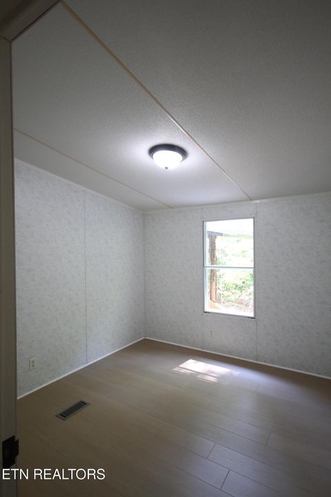 Tiny photo for 526 Anderson Rd, Sweetwater, TN 37874 (MLS # 1338130)