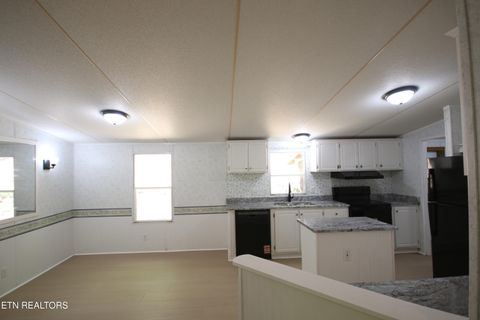 Tiny photo for 526 Anderson Rd, Sweetwater, TN 37874 (MLS # 1338130)