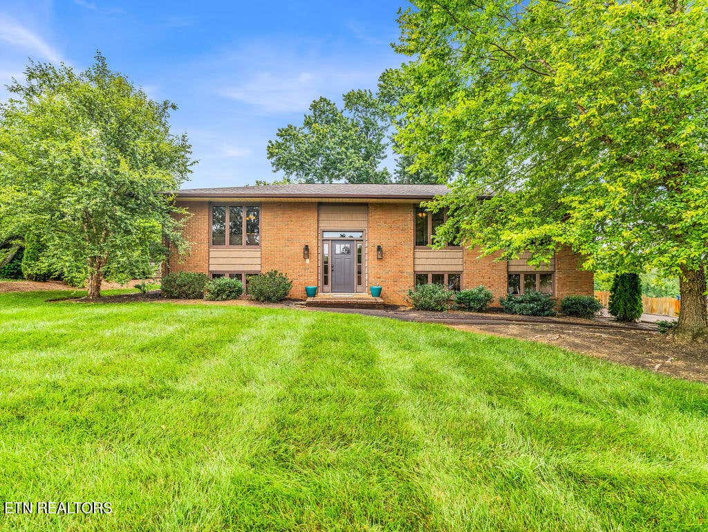 Photo of 7536 Berkshire Blvd, Powell, TN 37849 (MLS # 1349223)