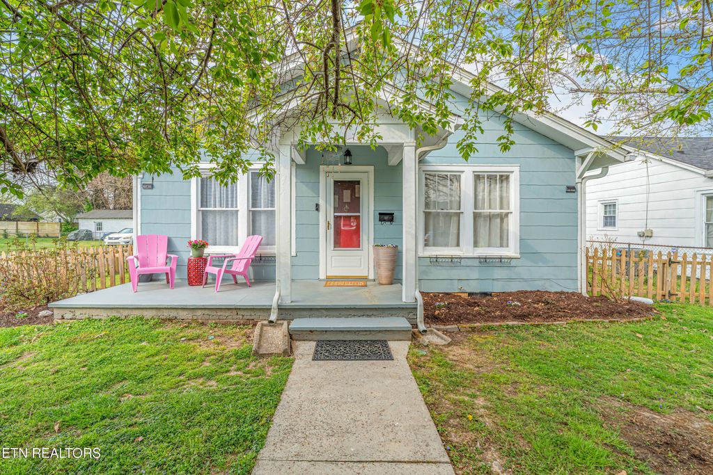 Photo of 3201 Orlando St, Knoxville, TN 37917 (MLS # 1334650)