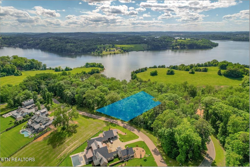 Photo of 2019 Arcadia Peninsula Way, Knoxville, TN 37922 (MLS # 1328528)