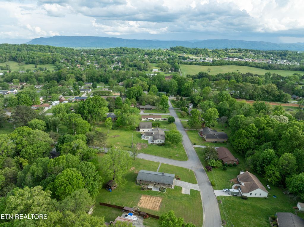 Photo of 504 Man O War Drive, Seymour, TN 37865 (MLS # 1298098)