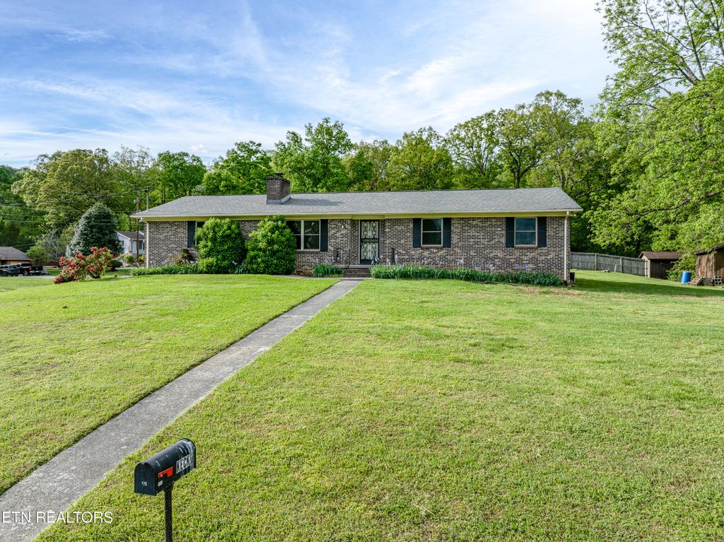 Photo of 504 Man O War Drive, Seymour, TN 37865 (MLS # 1298098)