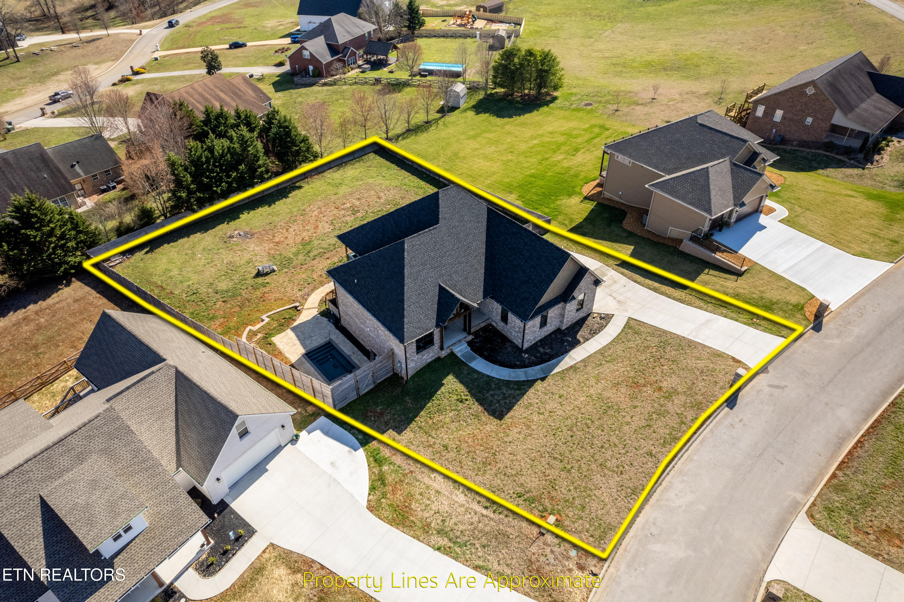 1216 Houston Springs Rd