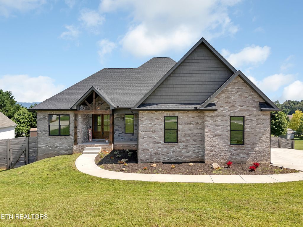 Photo of 1216 Houston Springs Rd, Greenback, TN 37742 (MLS # 1292630)