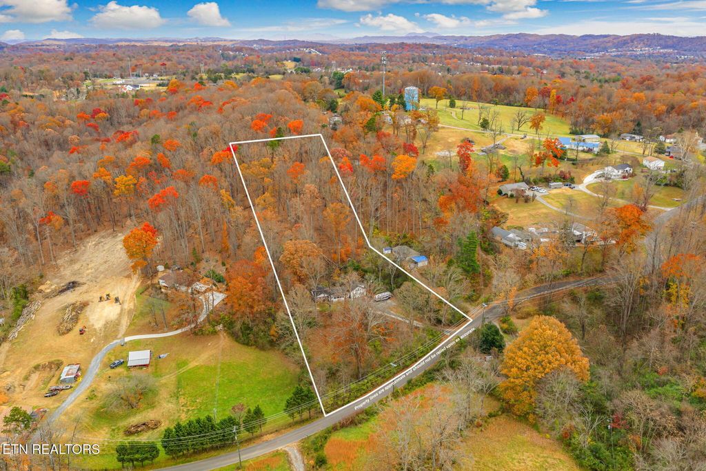 Photo of 8404 Brickyard Rd Rd, Powell, TN 37849 (MLS # 1322542)