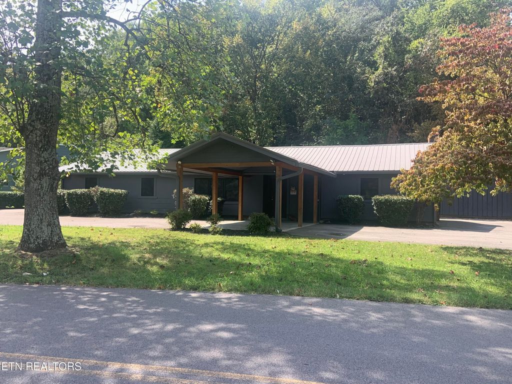 Photo of 2824 Willa View Drive, Pigeon Forge, TN 37863 (MLS # 1315556)
