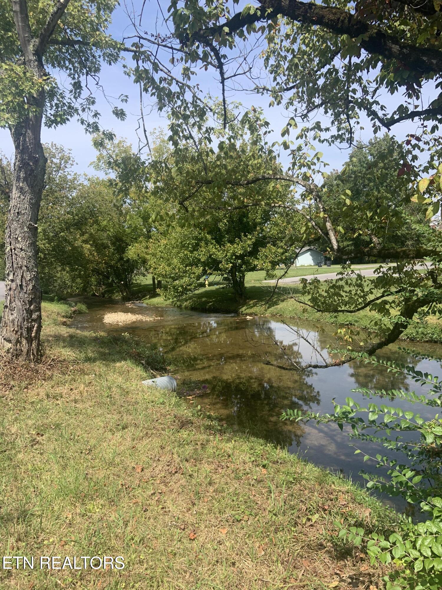 2824 Willa View Drive