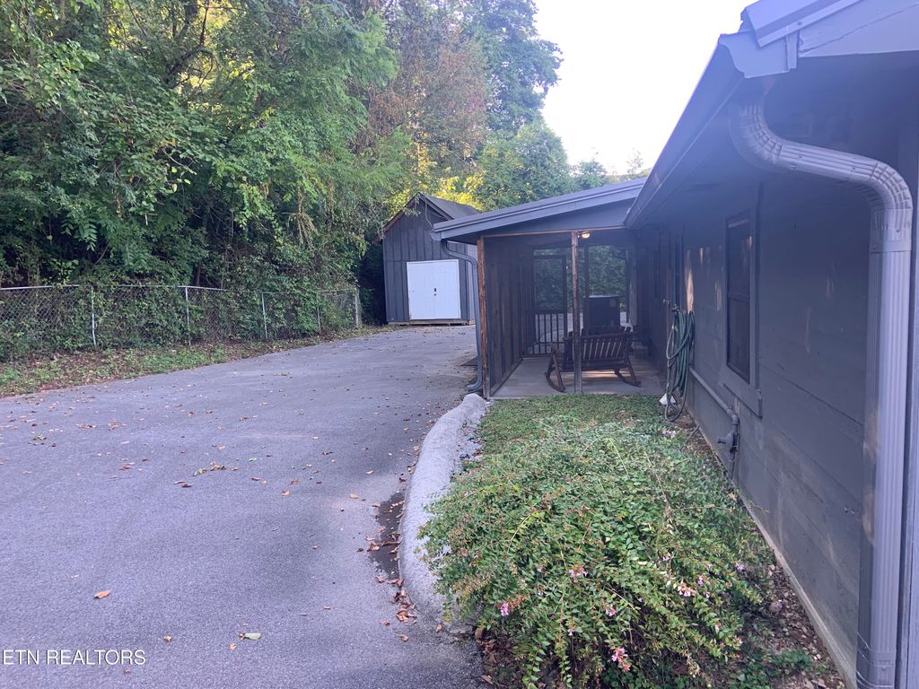 Photo of 2824 Willa View Drive, Pigeon Forge, TN 37863 (MLS # 1315556)