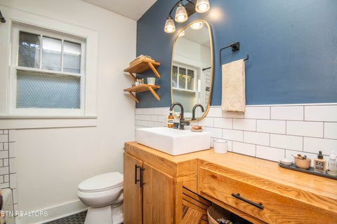 Tiny photo for 2119 Woodbine Ave, Knoxville, TN 37917 (MLS # 1360027)