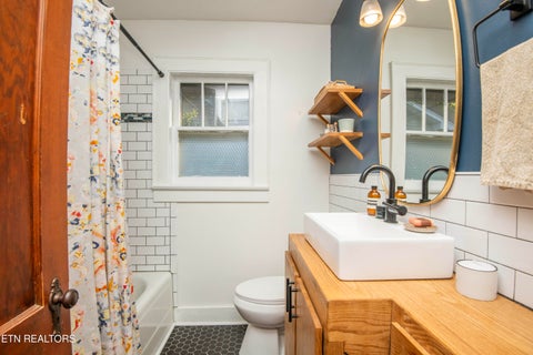 Tiny photo for 2119 Woodbine Ave, Knoxville, TN 37917 (MLS # 1360027)