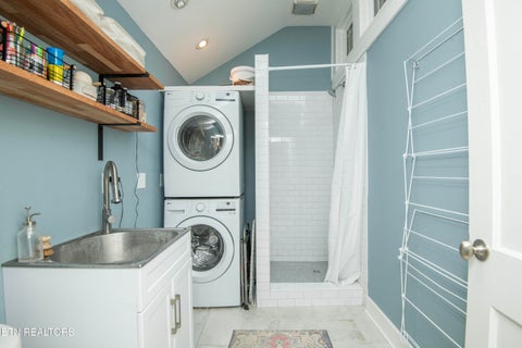 Tiny photo for 2119 Woodbine Ave, Knoxville, TN 37917 (MLS # 1360027)