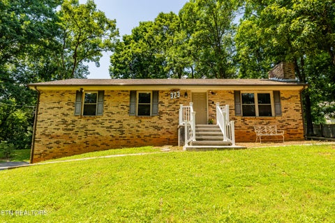 Photo of 323 Seymour Heights Drive, Seymour, TN 37865 (MLS # 1346194)