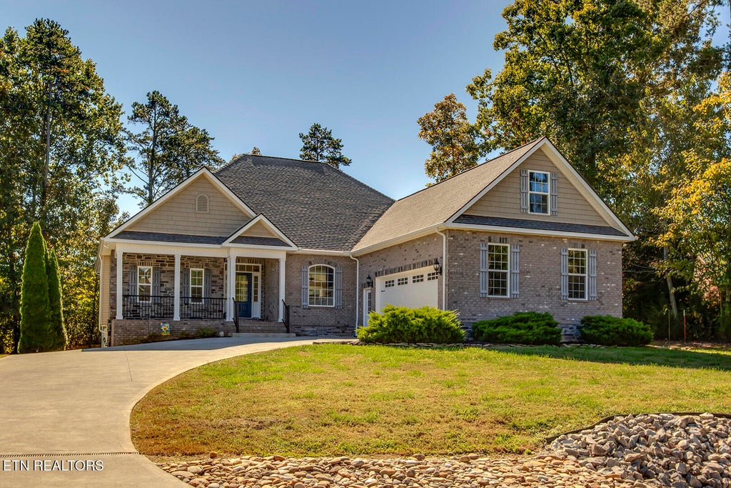 Photo of 102 Okema Place, Loudon, TN 37774 (MLS # 1360150)