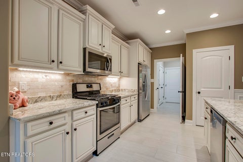 Tiny photo for 102 Okema Place, Loudon, TN 37774 (MLS # 1360150)