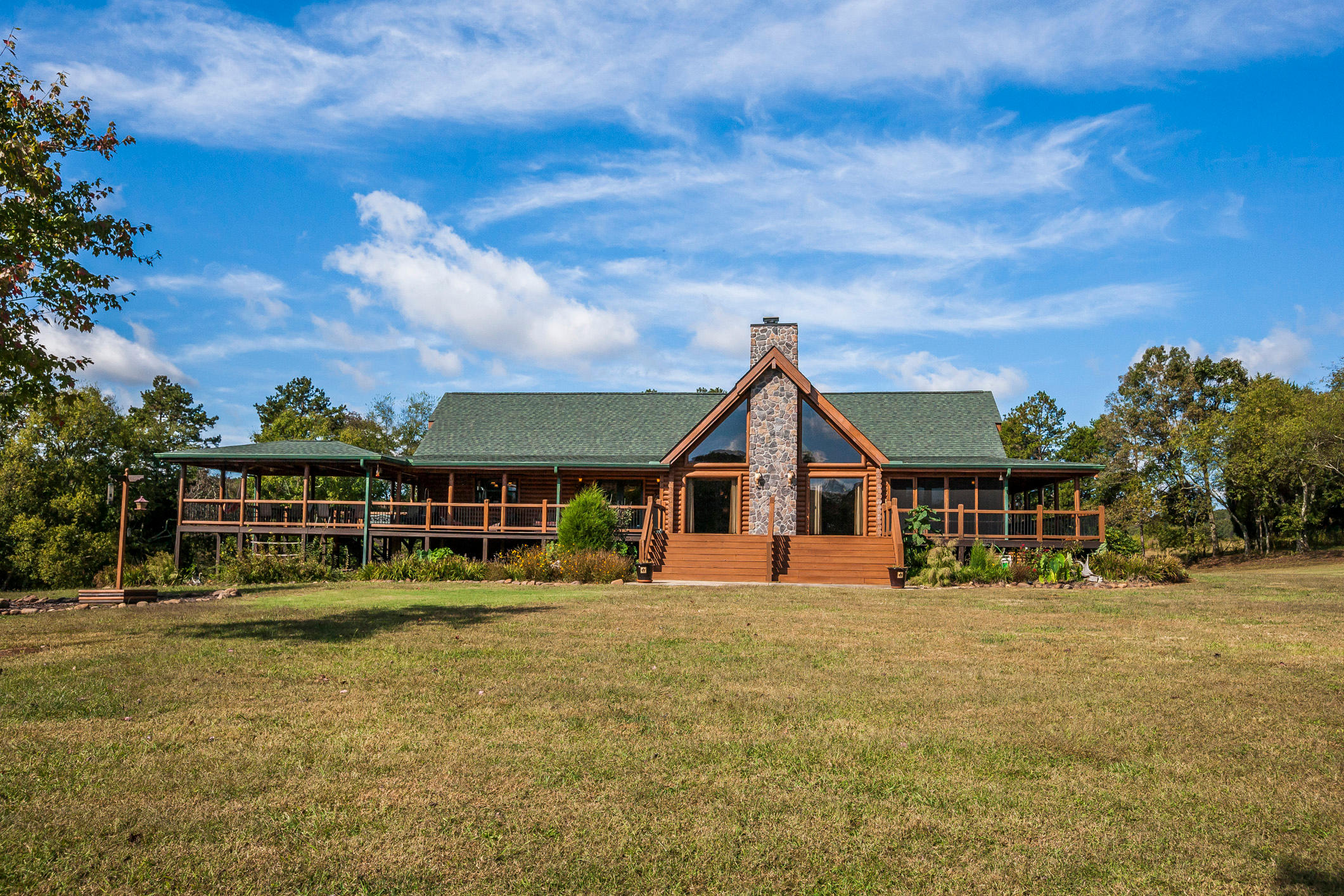 Photo 1 of 40 — 501 Roberson Lane, Loudon, TN 37774
