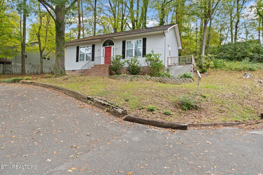 Photo of 709 Sharp St, Clinton, TN 37716 (MLS # 1317893)