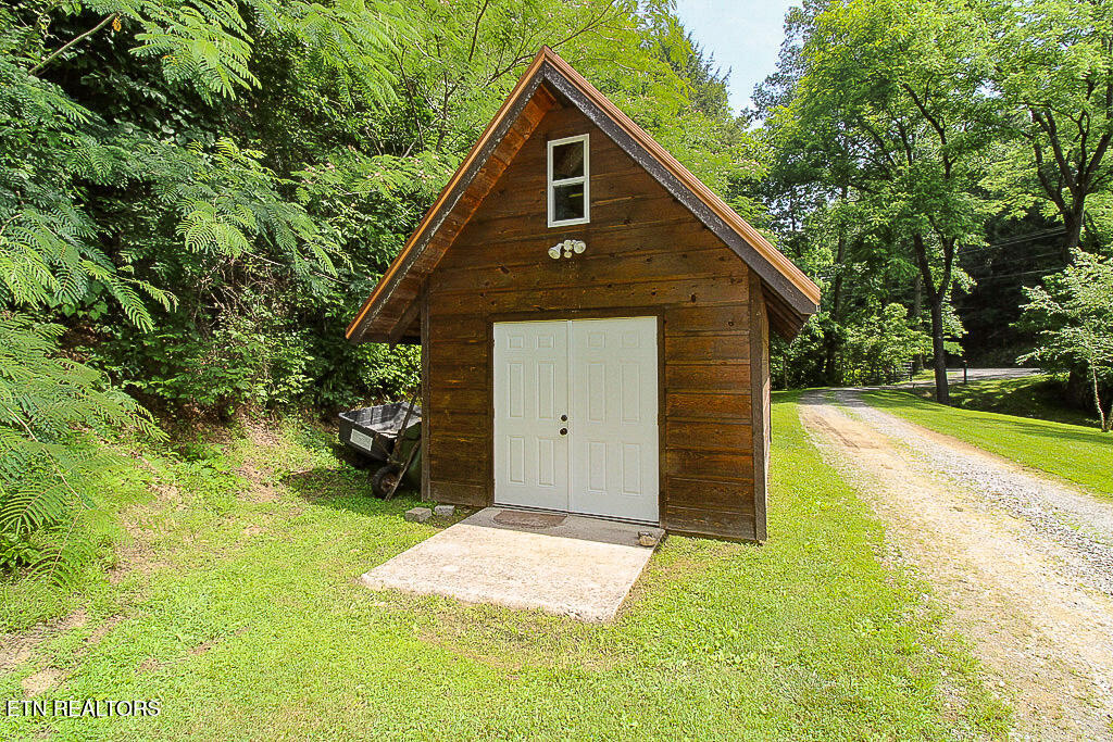 1964 Goose Gap Rd