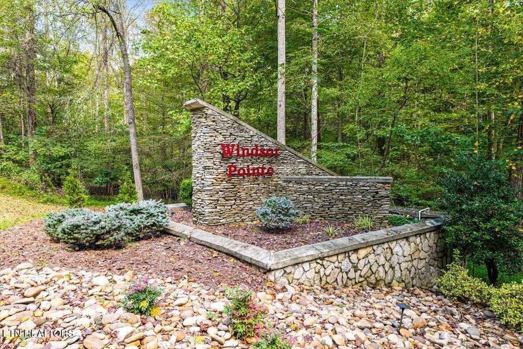 Photo of 0 Stoney Rock Lane, Jacksboro, TN 37757 (MLS # 1318134)