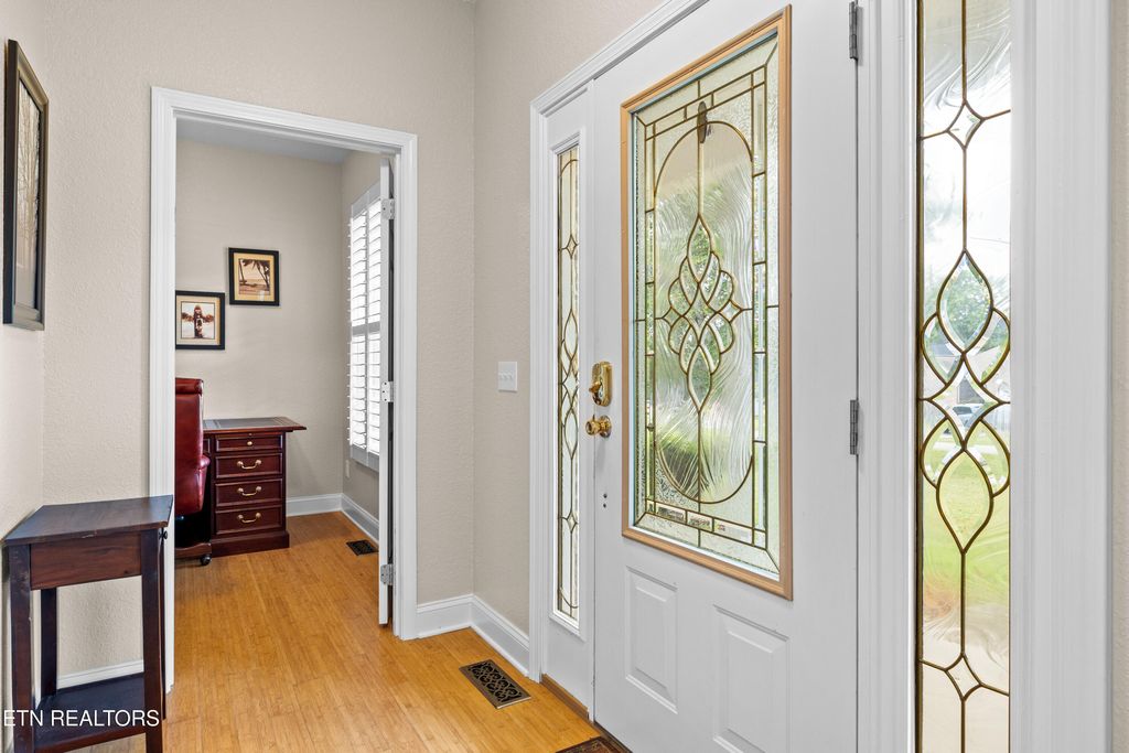 Photo of 1812 Crazy Horse Drive, Maryville, TN 37801 (MLS # 1332652)